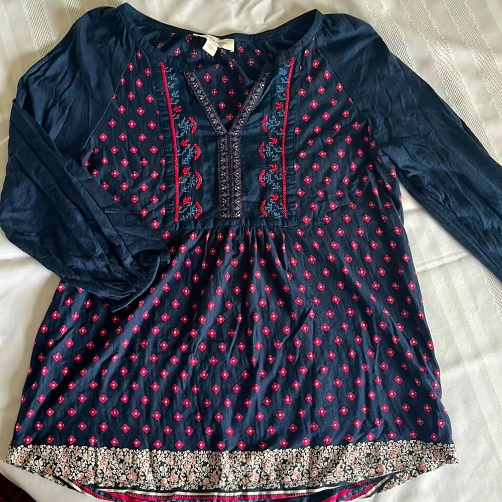 Patterned Blouse - Picture 1 of 2